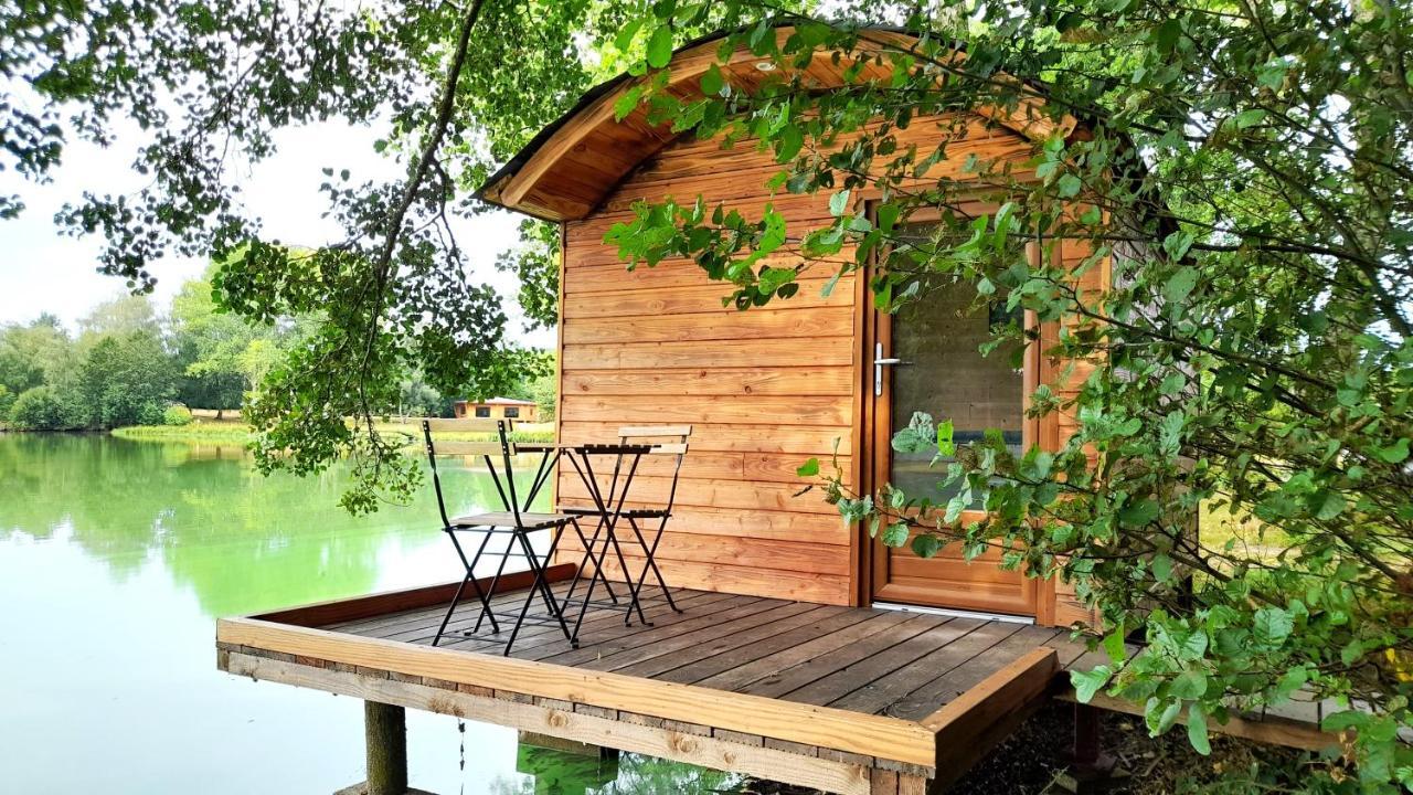 Campingplatz Domaine Du Balbuzard Condat-en-Combraille